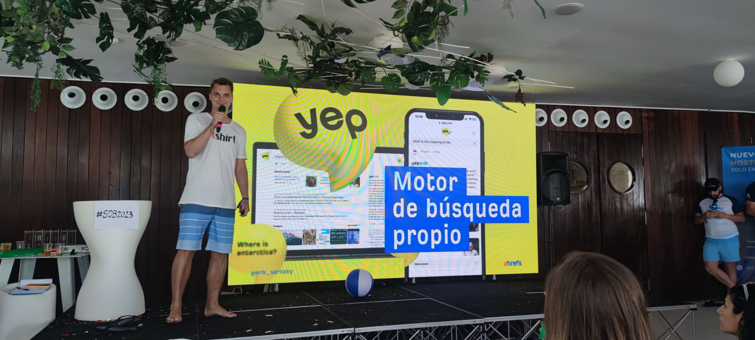 Erik Sarissky de Ahrefs en SEonthebeach 2023