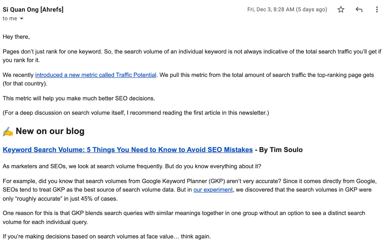 Ejemplo del resumen semanal de Ahrefs