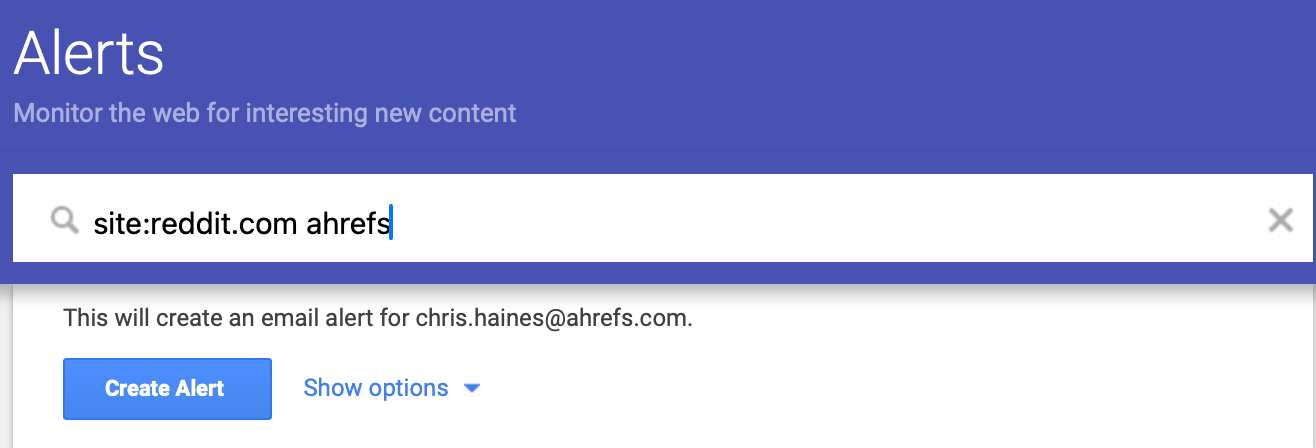Ejemplo de alertas de Google para el seguimiento de menciones de marca en Reddit.