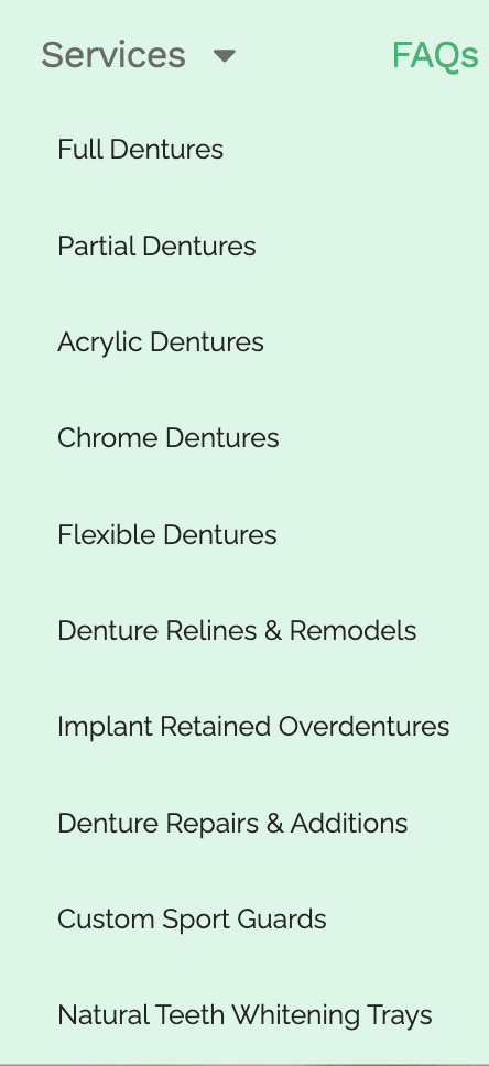 Ejemplo de páginas de servicios de dentaduras postizas enlazadas en una navegación principal, incluyendo páginas para dentaduras completas, parciales, acrílicas y más.