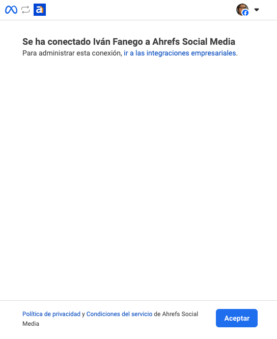 Aceptación de conexión con Social Media Manager