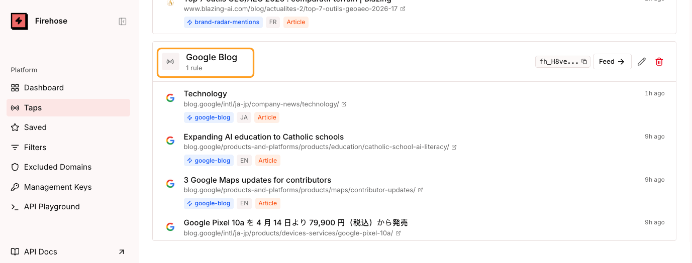 Captura de pantalla de un panel de la plataforma "Firehose", mostrando Taps, específicamente un feed del "Blog de Google" con artículos recientes.