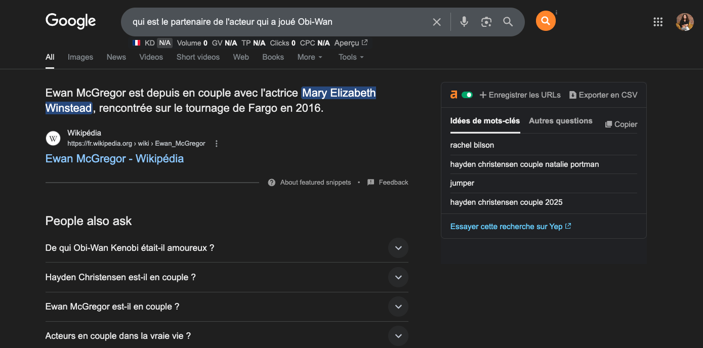 Page de résultats Google affichant des informations sur les partenaires des acteurs ayant joué Obi-Wan Kenobi : Ewan McGregor marié à Mary Elizabeth Winstead, Alec Guinness marié à Merula Salaman.