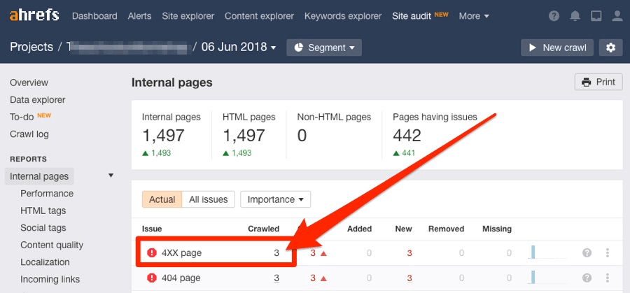 "Ahrefs Site Auditの「プロジェクト > 内部ページ > 4XXエラー」画面で、存在しないページや壊れたリンクを検出して一覧表示している画面。
"

