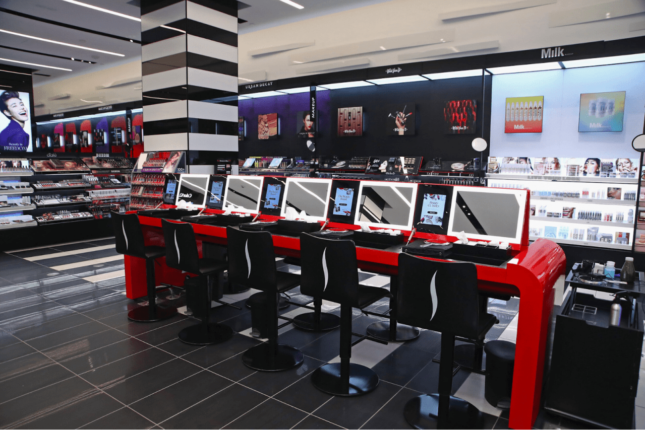 セフォラの店舗デザイン